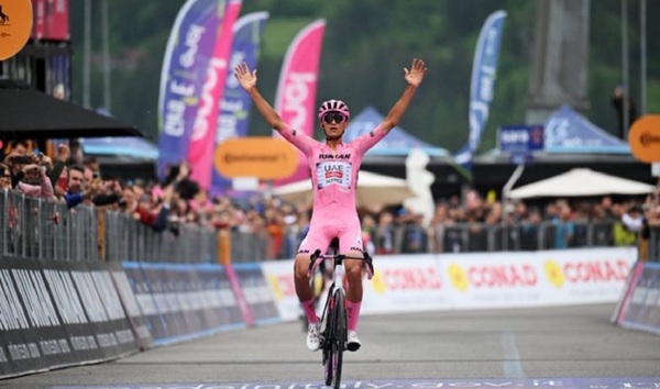 Isaac del Toro no participará en la Vuelta a España