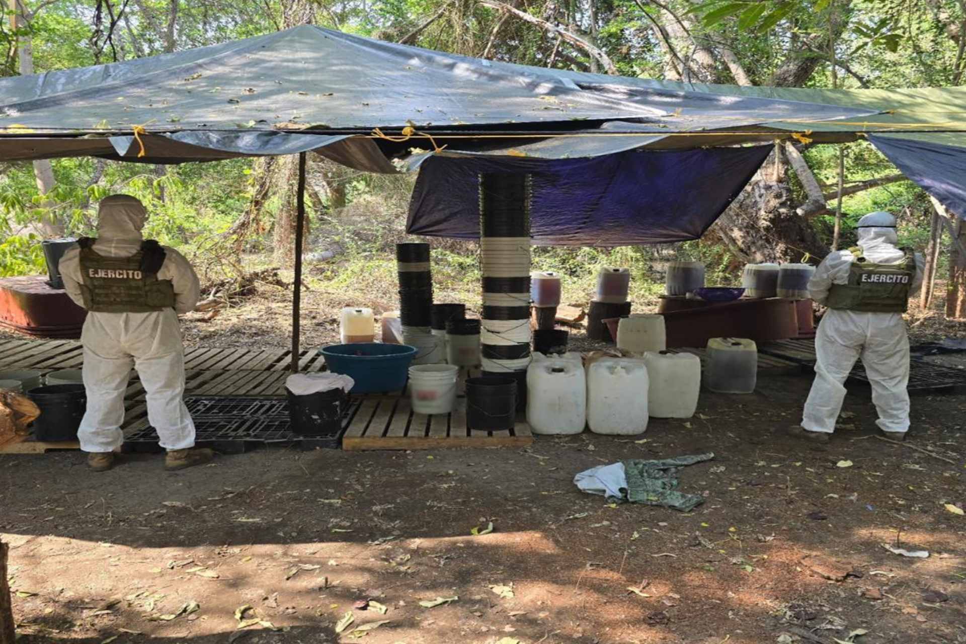 Desmantelan laboratorio en Arteaga, Michoacán; valor de lo asegurado es de 847 mdp