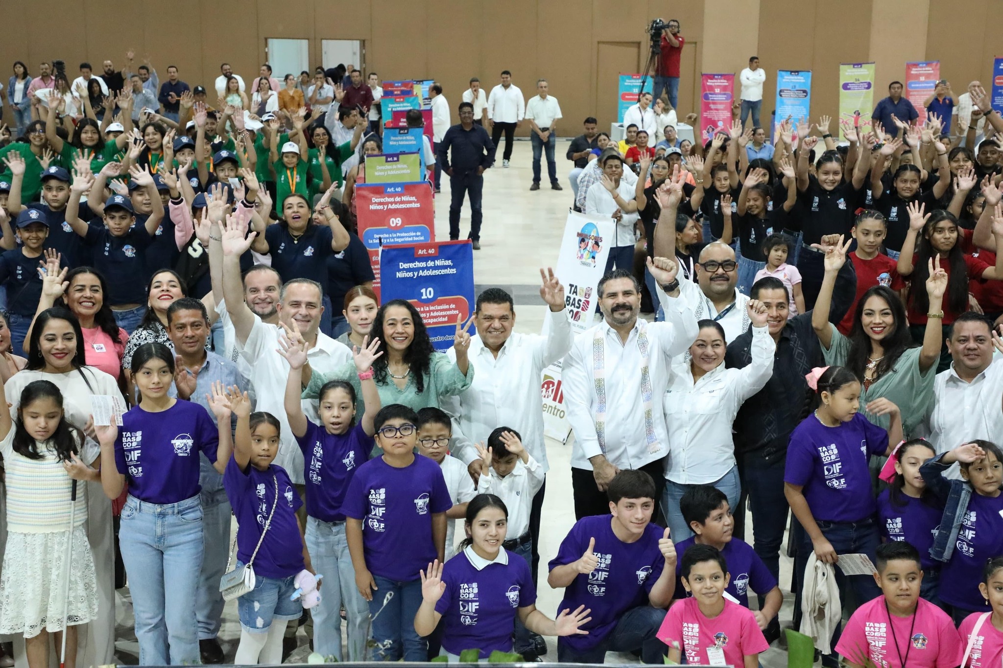 Toma protesta la Red Estatal de Derechos de Niñas, Niños y Adolescentes