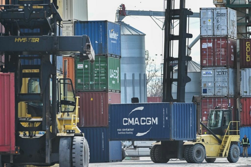 La UE no tira la toalla ante los nuevos aranceles de Trump pero no descarta contramedidas