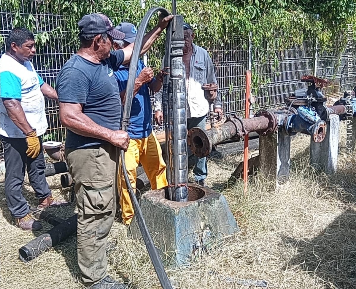 Restablece Ayuntamiento de Comalcalco servicios básicos en colonias y comunidades