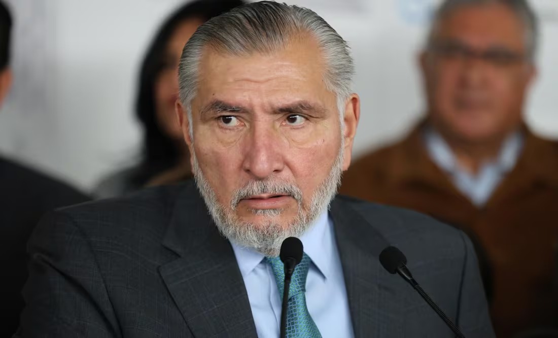 Adán Augusto López expresa disposición a colaborar con autoridades