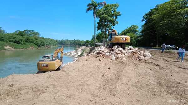 Conagua inicia obra de protección en el margen del río La Sierra, en Astapa, Jalapa