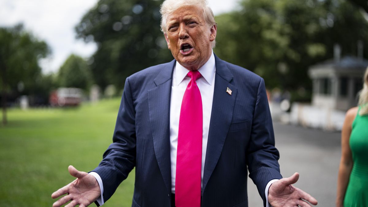 Casa Blanca revela la enfermedad crónica que padece el presidente Trump