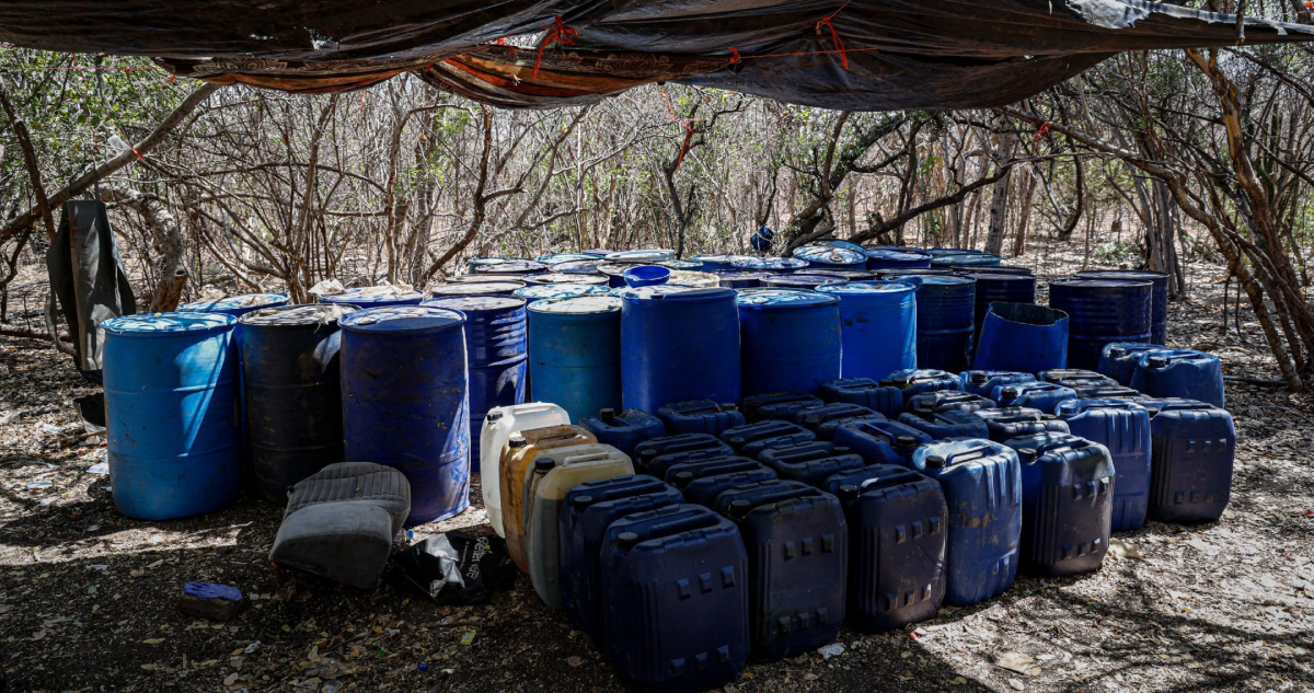 Incautan casi 5 toneladas de metanfetamina en Sinaloa