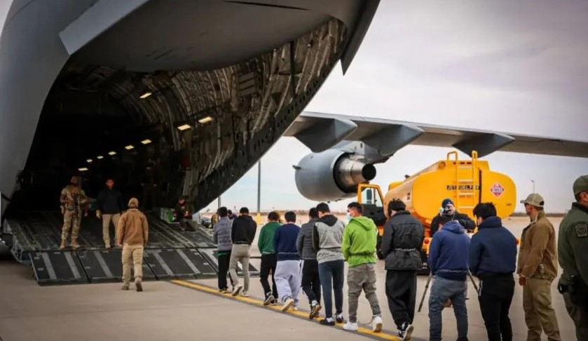 Gobierno de Donald Trump reanuda vuelos de deportación a terceros países; llegan a Esuatini ciudadanos de Vietnam, Jamaica, Laos, Yemen y Cuba