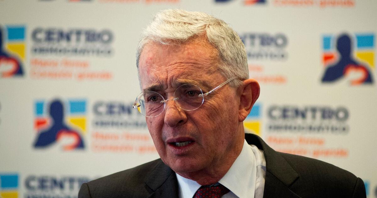 Tribunal de Colombia ordena la liberación inmediata del ex presidente Álvaro Uribe