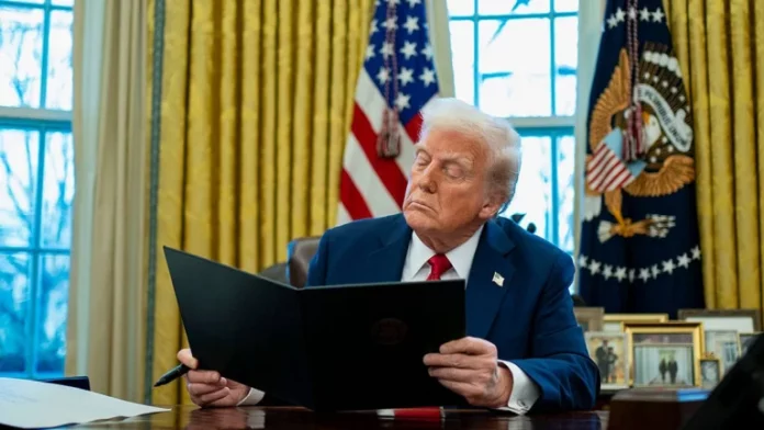 Anunciará Trump el lunes medidas contra el crimen en DC tras amenazar con tomar su control