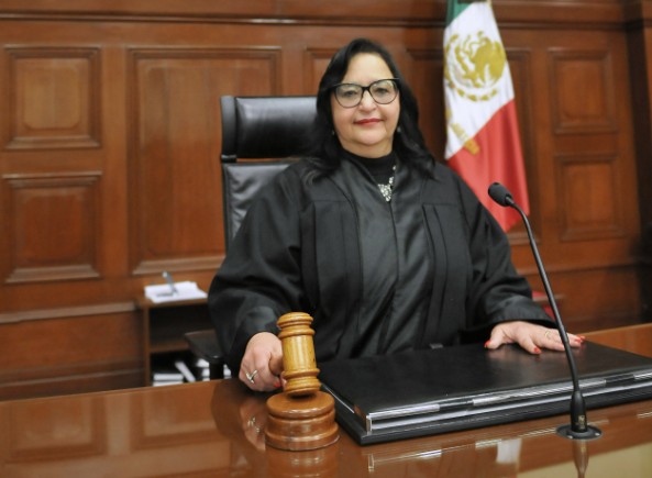 Presidenta saliente del Supremo mexicano defiende actuar de Corte ante «asedio político»