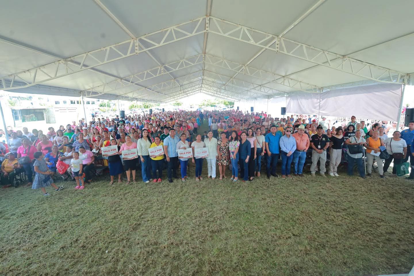 Impulsa Yolanda Osuna economía familiar de mujeres con 865 paquetes productivos