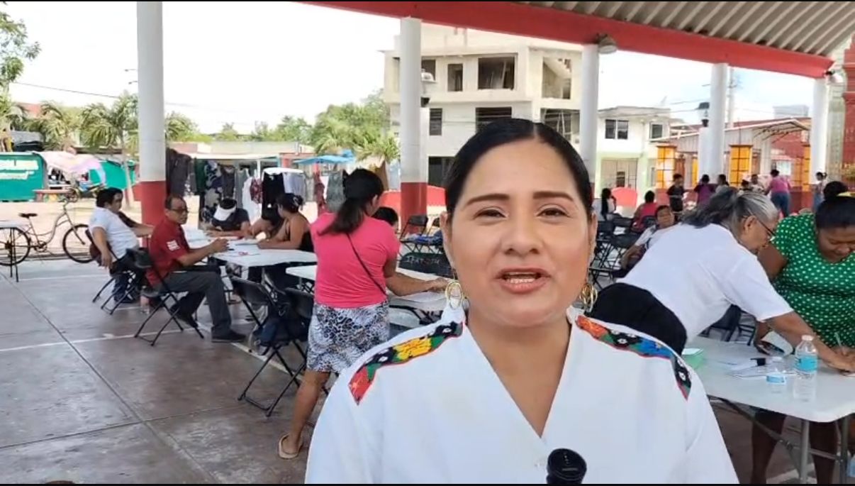 Entrega IFAT más de 350 credenciales a artesanos de Nacajuca