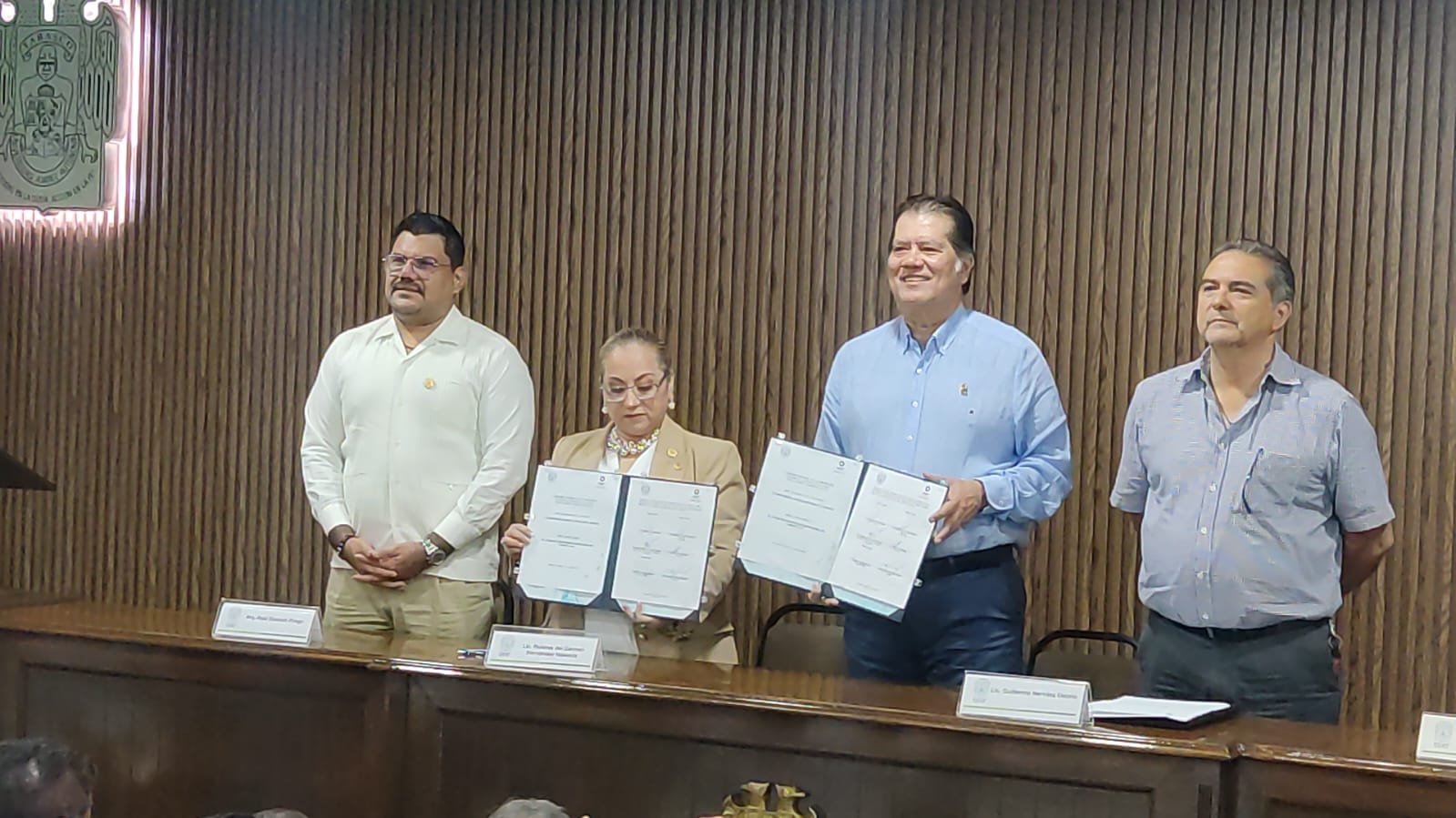 Firman UJAT y CCET convenio para fortalecer vinculación académica y empresarial
