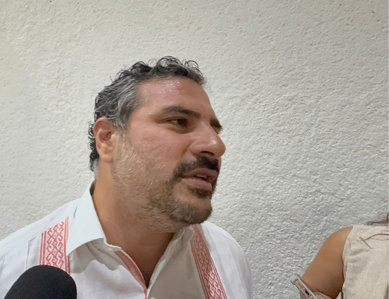 Calderón Alipi niega amarres políticos con hijo de AMLO