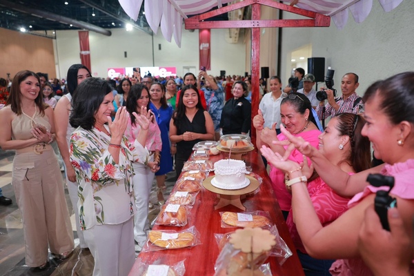 Centro tiene rostro de mujer: más de 1,200 beneficiadas con apoyos para emprender