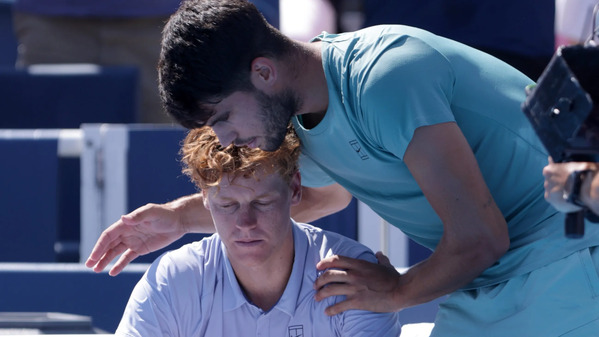 Carlos Alcaraz, campeón del Cincinnati Open tras retiro de Jannik Sinner por lesión