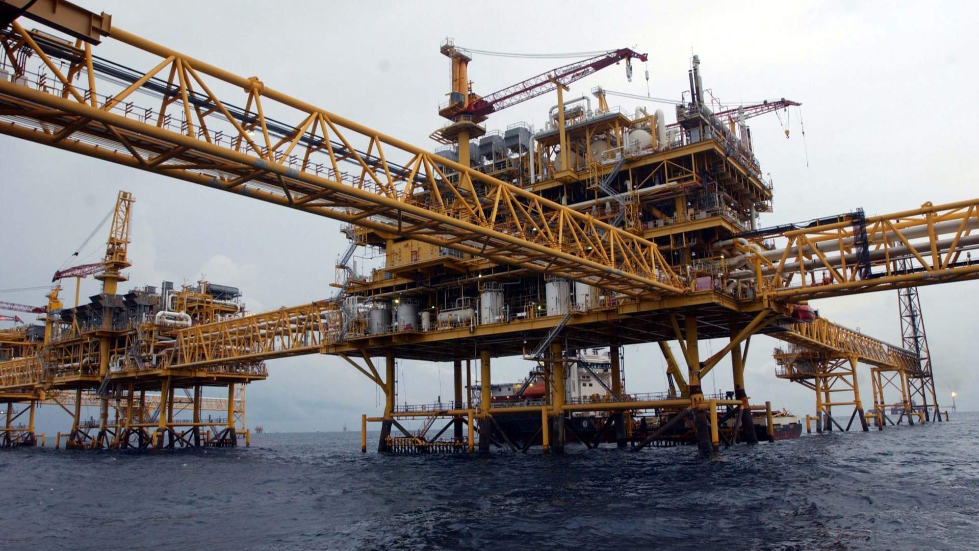 Asaltan plataforma de Pemex en Campeche; se interpone denuncia ante la FGR