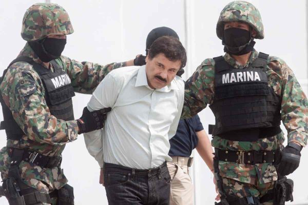 EE.UU. autoriza que “El Chapo” Guzmán se comunique con su abogado