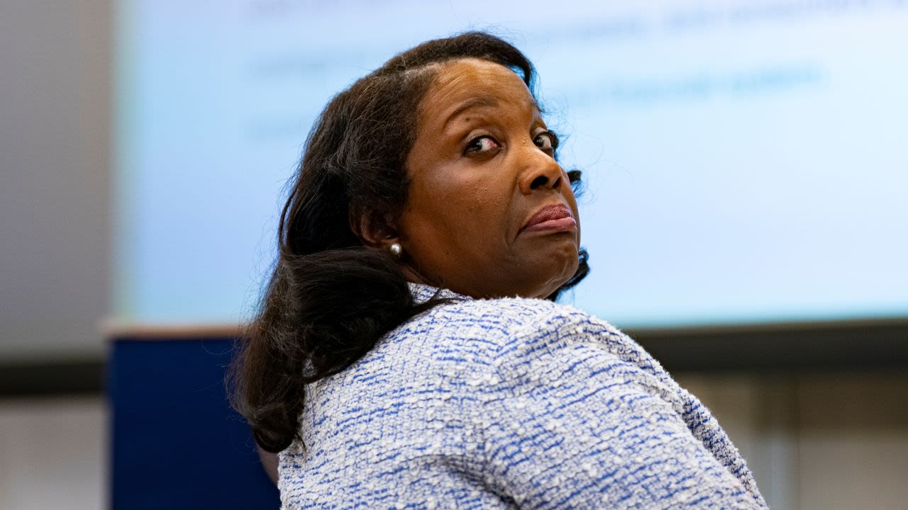 Trump despide a una gobernadora de la Reserva Federal señalada por fraude hipotecario