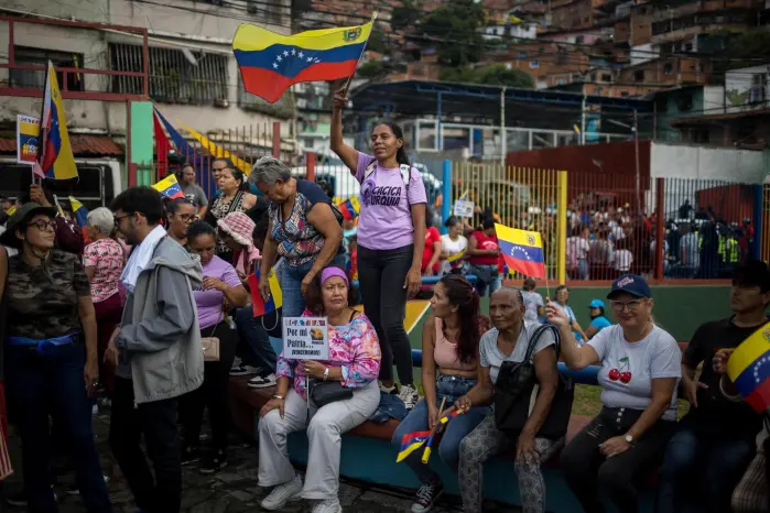 Venezuela exige a EE.UU. alejarse de sus costas y ocuparse de sus “terribles problemas”
