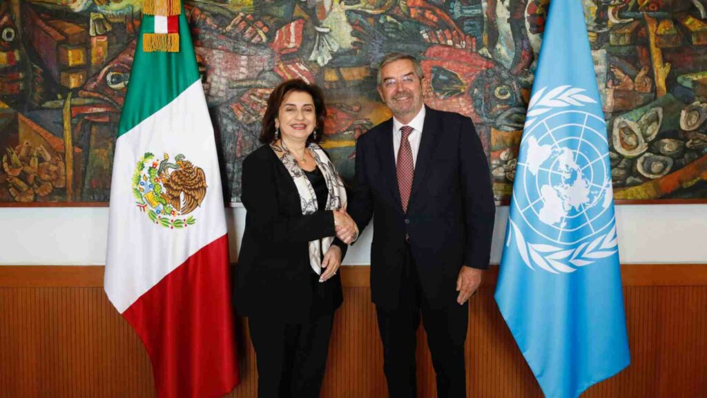 Juan Ramón de la Fuente recibe a directora ejecutiva de ONU Mujeres en México