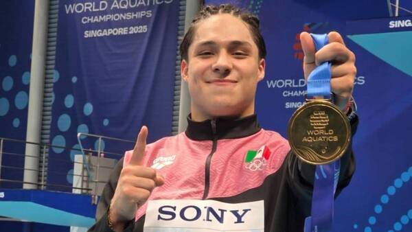 Osmar Olvera es elegido el mejor clavadista del Mundial de Natación de Singapur
