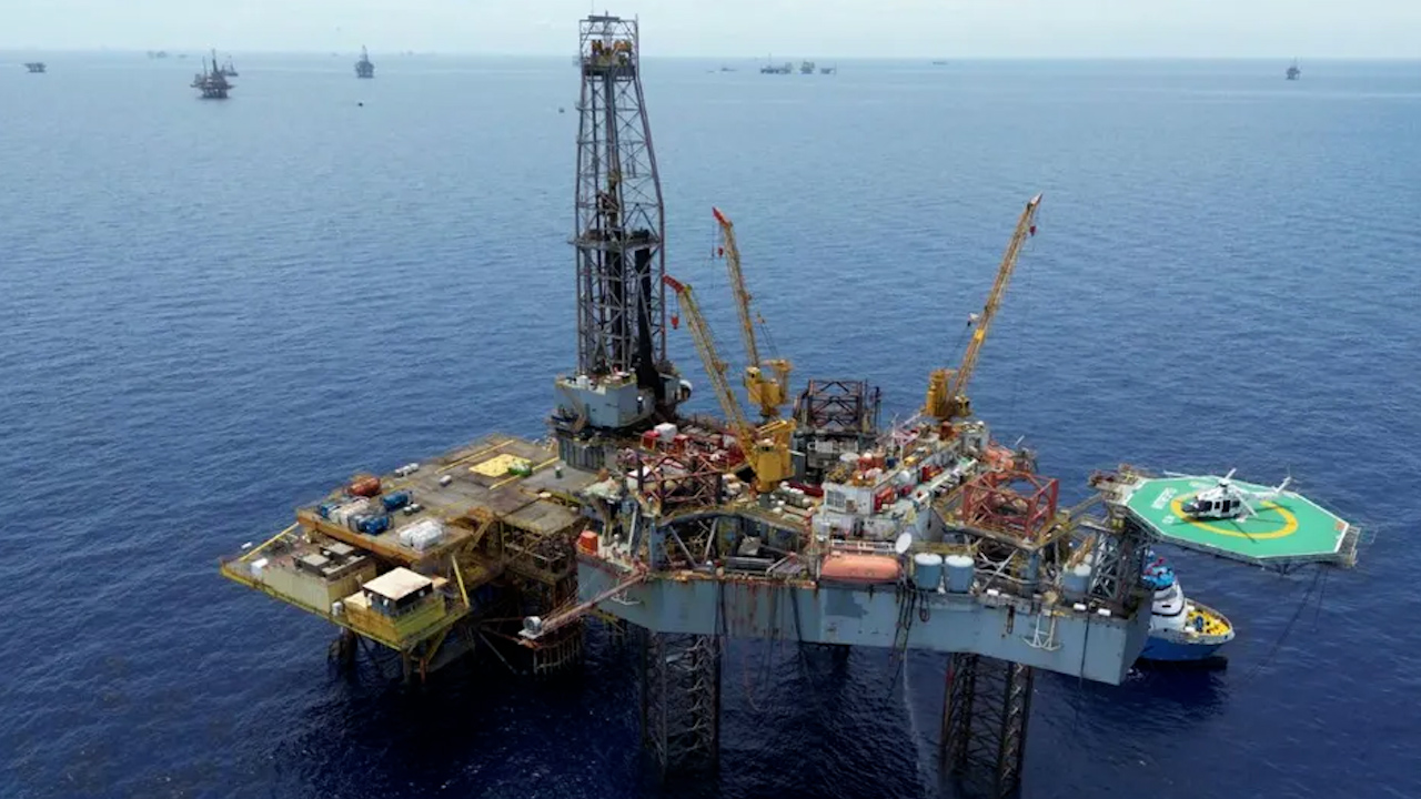 Hacienda seguirá con apoyo a Pemex, luego de que Fitch subiera calificación crediticia