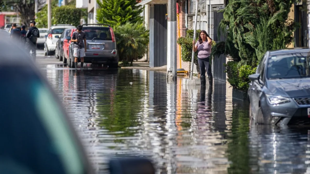 Valle de México continúa bajo los estragos de intensas lluvias; miles de afectados y suspensión de vuelos