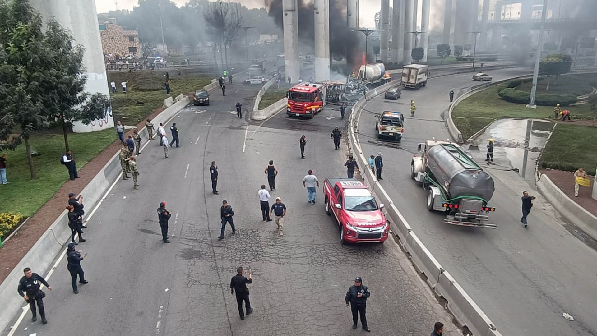 Fiscalía de la CDMX investiga si pipa de gas se volcó por exceso de velocidad, y eso causó la explosión en Iztapalapa