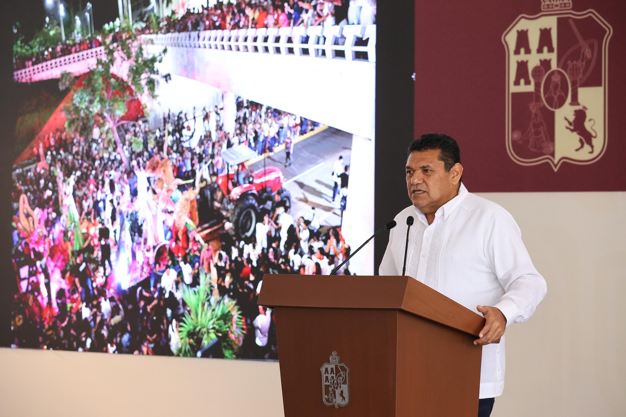 Javier May dirigirá mensaje a Tabasco este 1 de octubre