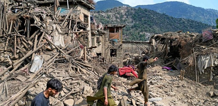 El sismo de Afganistán dejó más de 2.200 muertos, según un nuevo balance oficial