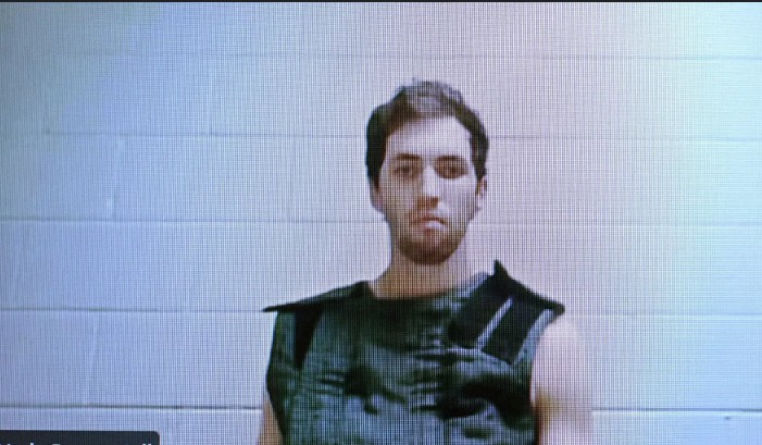 Acusan de homicidio agravado a Tyler Robinson, sospechoso de asesinar a Charlie Kirk