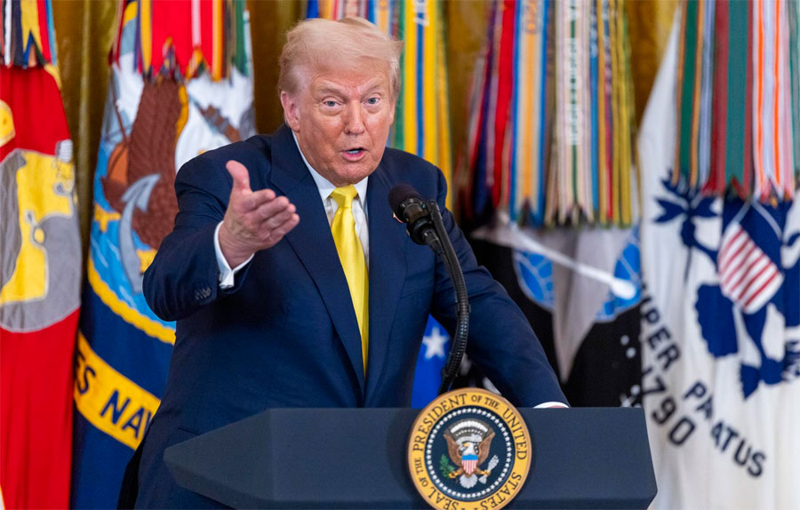 Trump reaparece con en redes sociales tras rumores sobre su salud