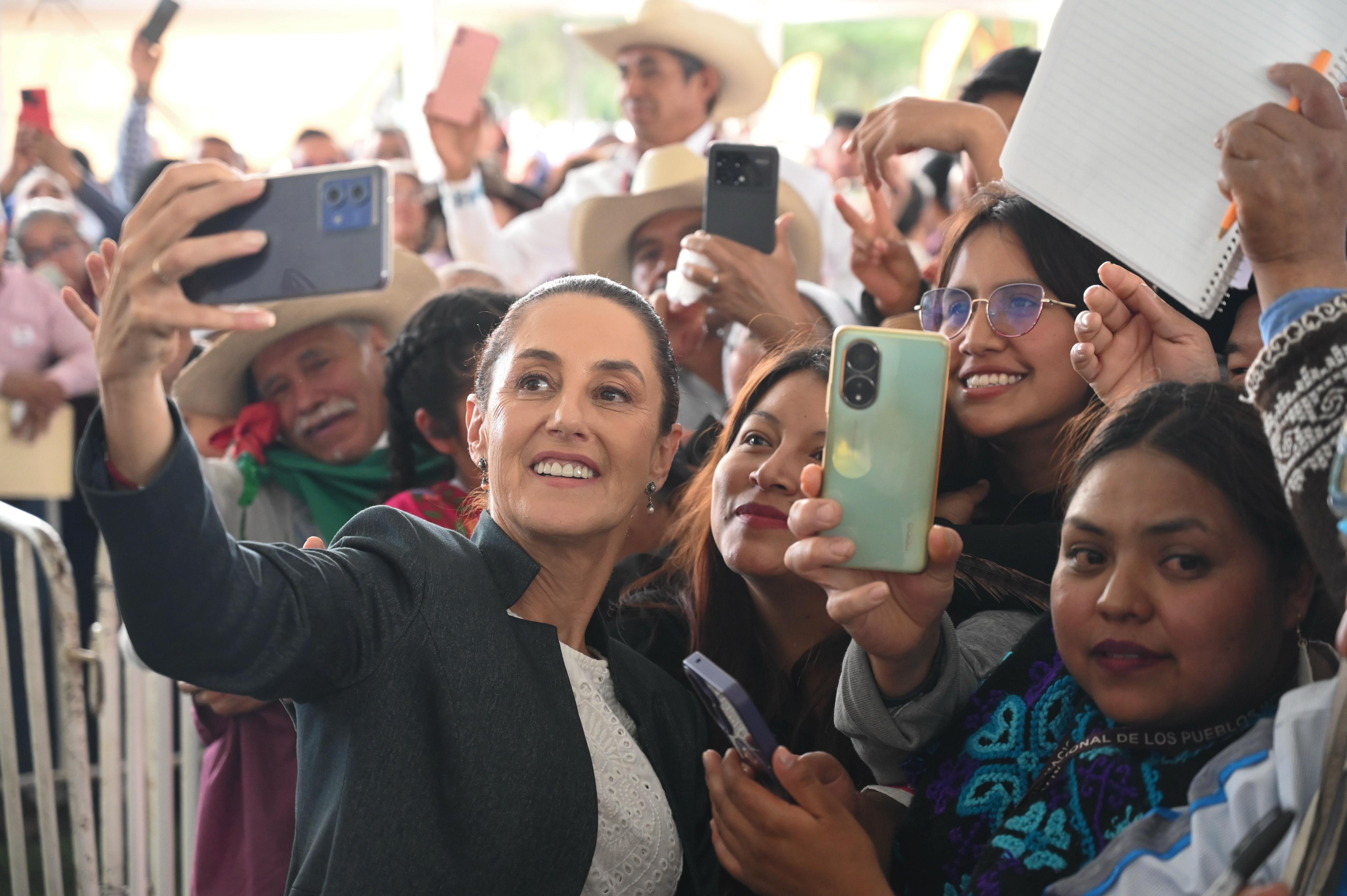 100 mil personas recibieron a Claudia Sheinbaum en puebla, Tlaxcala, Hidalgo, San Luis Potosí, Querétaro, Michoacán y el Estado de México