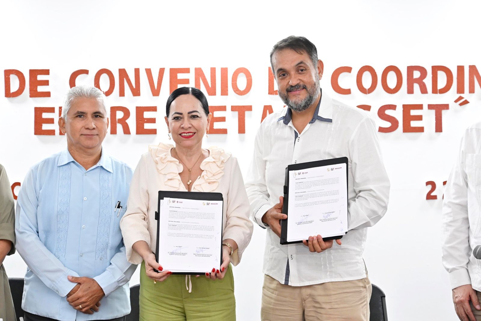 ISSET y SETAB firman convenio de coordinación