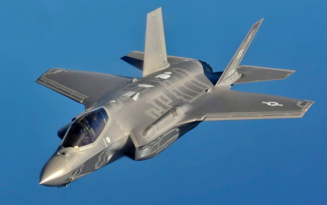 Despliega EUA 10 cazas en Puerto Rico en medio de la escalada de tensión con Venezuela