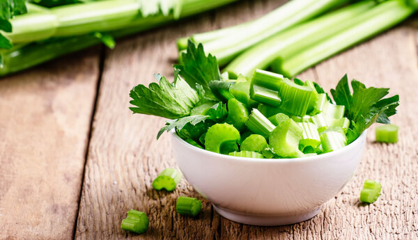 Apio: descubre por qué es el mejor aliado natural para limpiar tu organismo