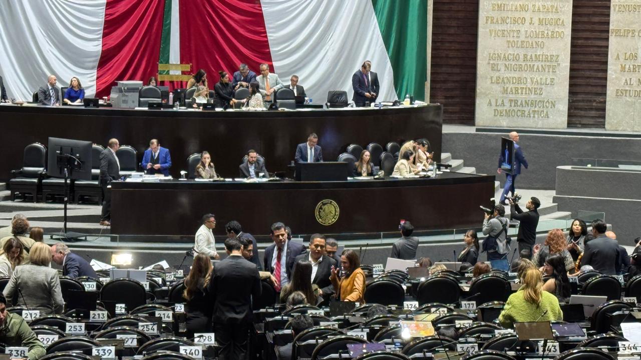 Diputados avalan reformas al Código Fiscal para fortalecer al SAT y combatir evasión
