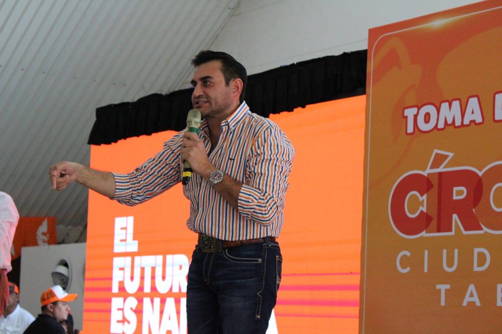 Finanzas estables y adelanto de aguinaldos en Emiliano Zapata: Armin Marín Sauri