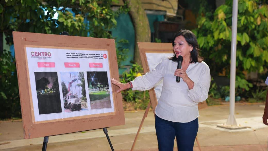 Inaugura Yolanda Osuna iluminación integral del parque Sector Explanada, en Gaviotas Norte
