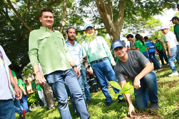 Comalcalco se suma con gran entusiasmo a la Jornada de Reforestación en Tabasco