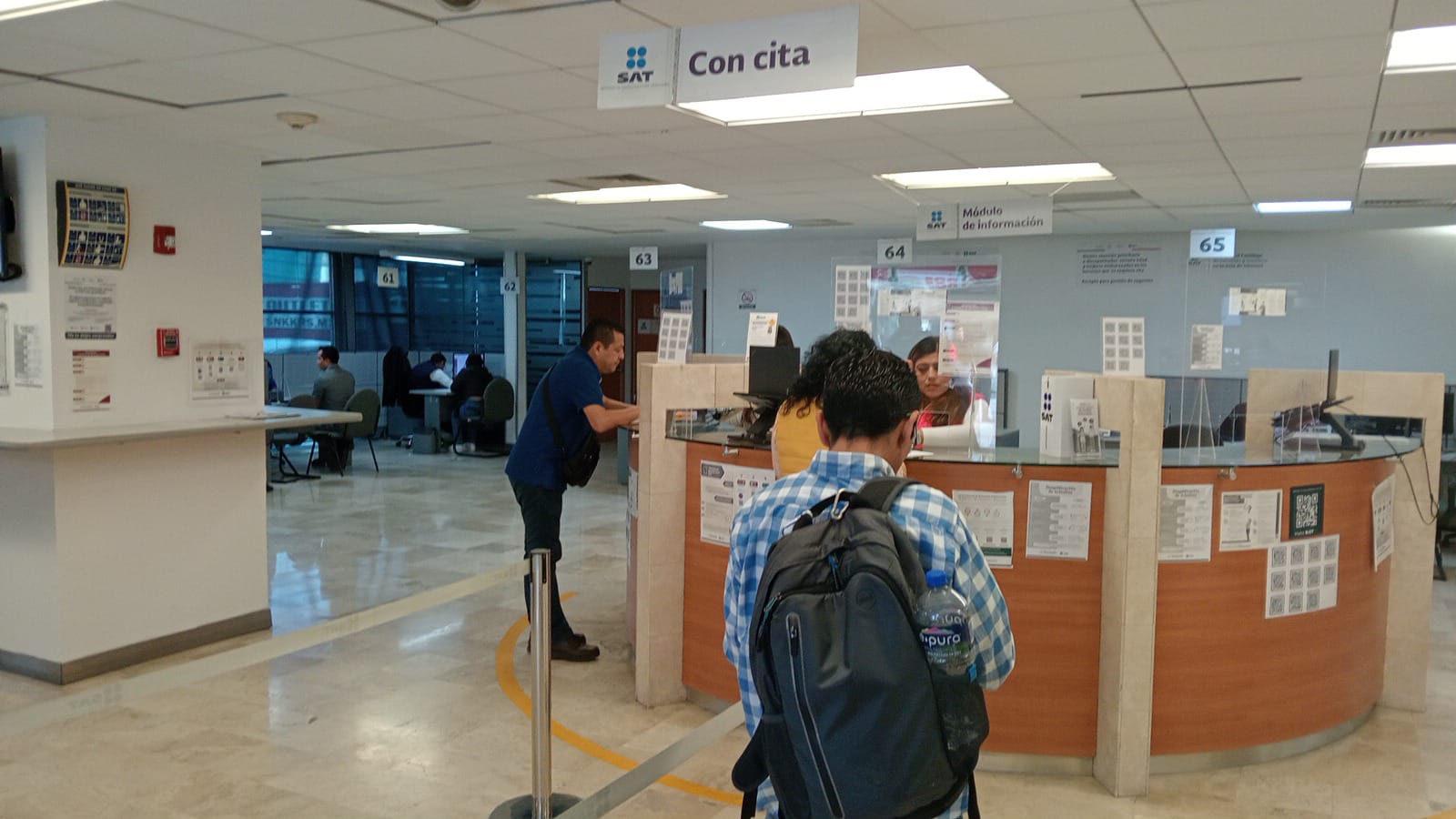 SAT restablece operaciones tras manifestaciones en oficinas del país