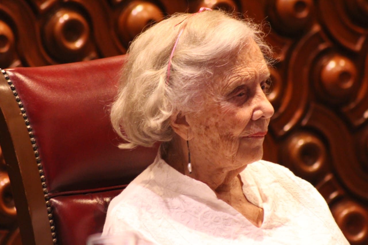 Elena Poniatowska, memoria viva de México: un homenaje a su legado literario y social