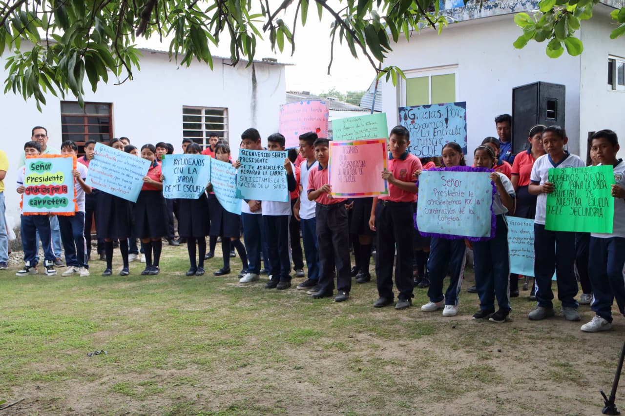 Impulsa gobierno de Ovidio Peralta desarrollo integral de zona indígena de Comalcalco