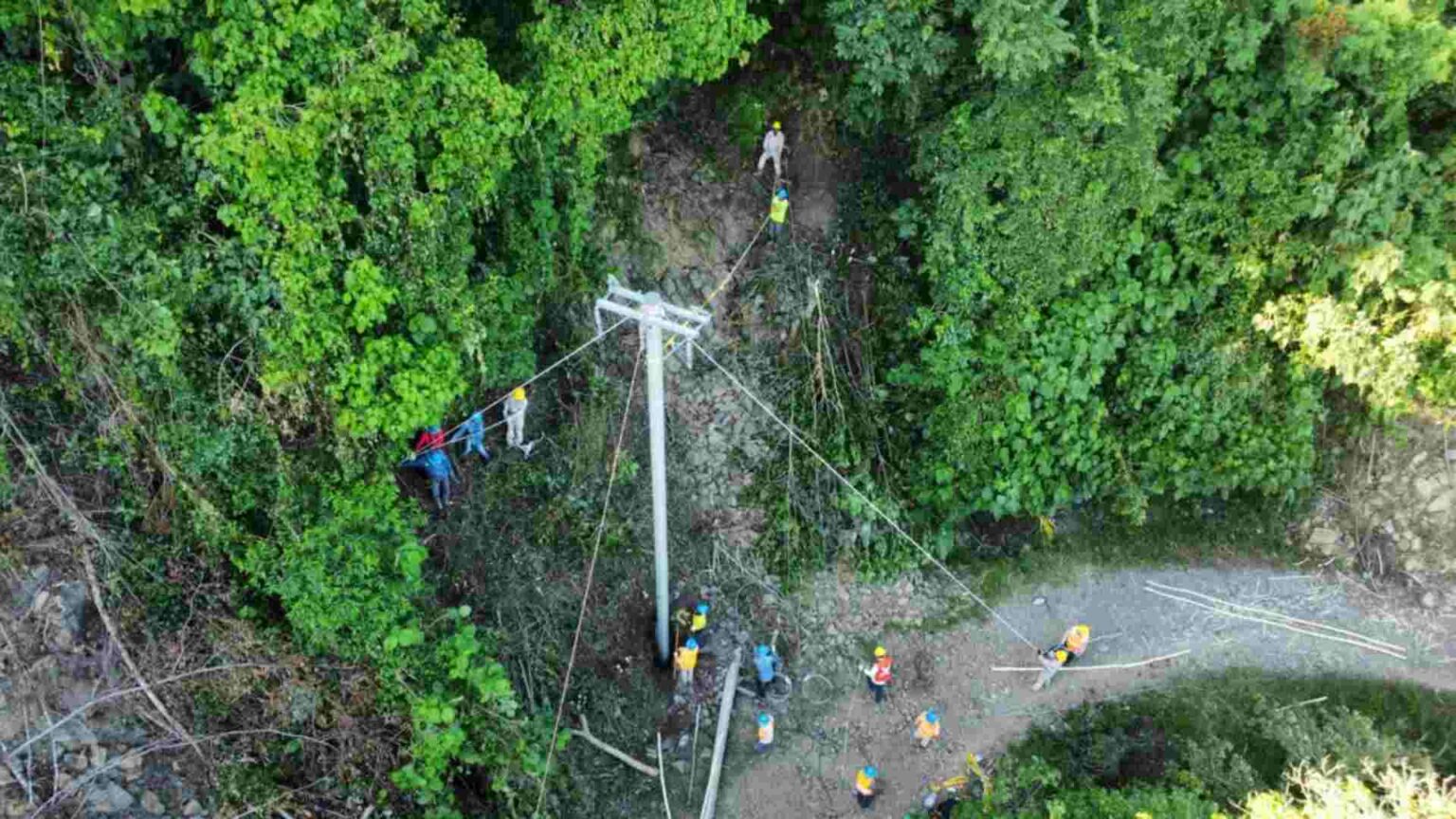 CFE restablece al 100 % el servicio eléctrico en estados afectados por lluvias