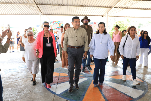 Inaugura Javier May aulas y anuncia inversión histórica en infraestructura educativa