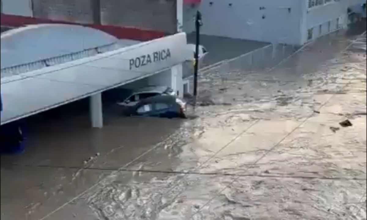 Suspenden clases en 41 municipios de Veracruz tras inundaciones