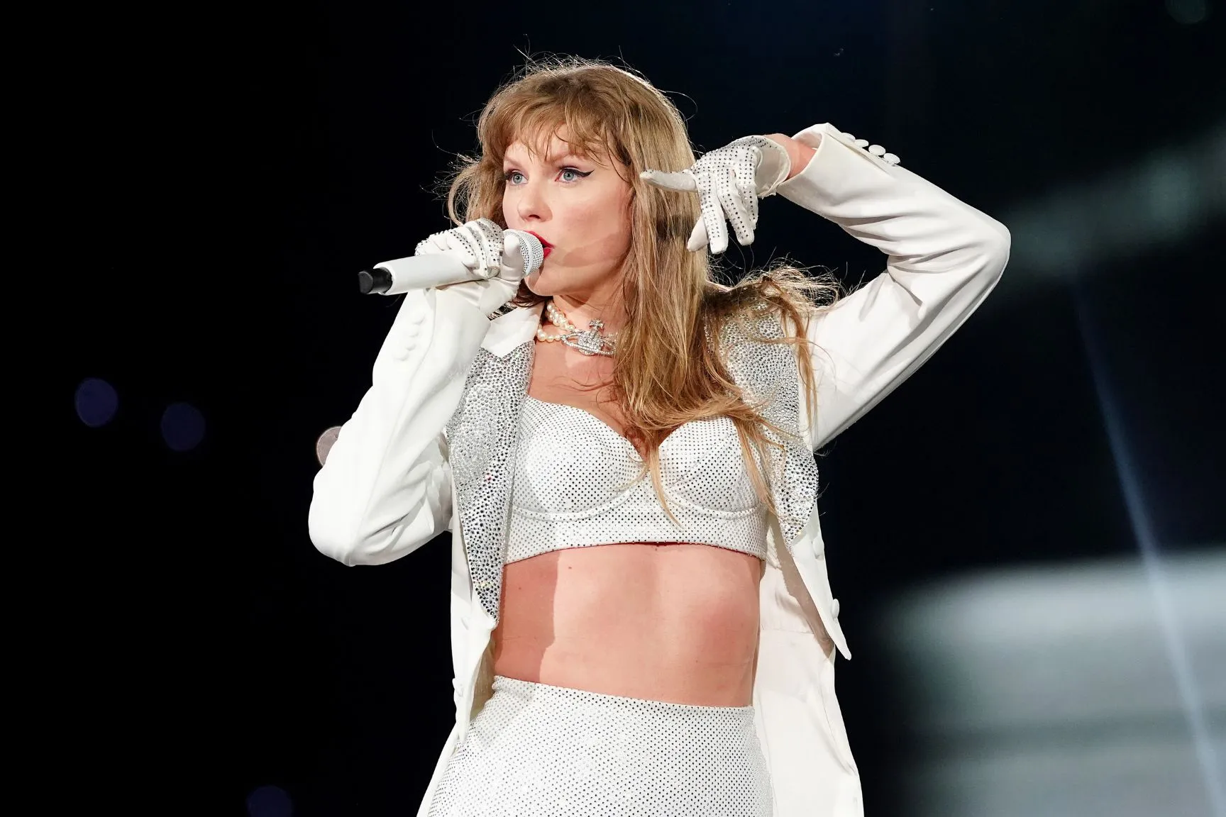 Taylor Swift anuncia serie documental y una nueva película concierto
