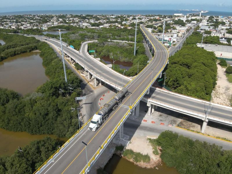 Entra en operación el viaducto elevado de Progreso