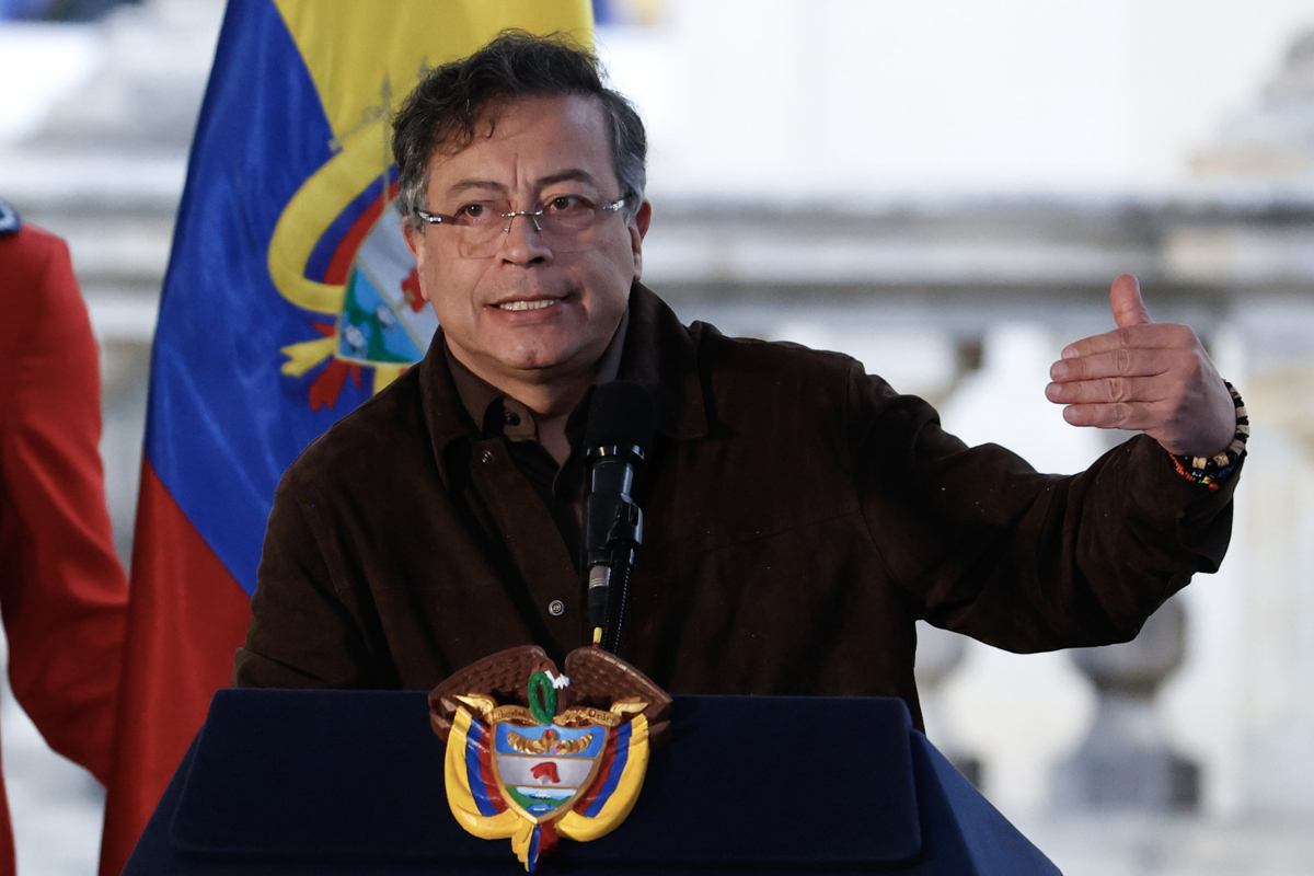 Ministros dicen que Colombia seguirá trabajando con agencias de EEUU pese a orden de Petro