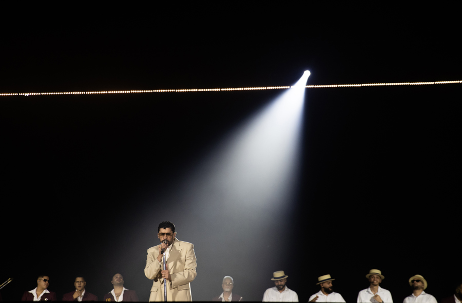 Bad Bunny hace vibrar Santo Domingo en su inicio de gira